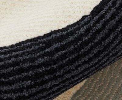 Maguire 8905F Rug Collection