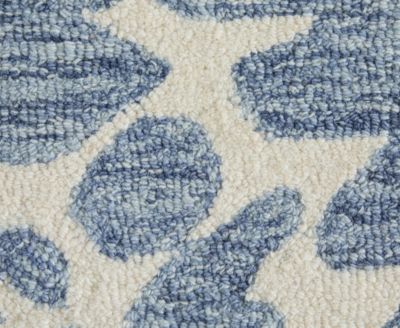 Wallace 8A39F 2'x3' Area Rug