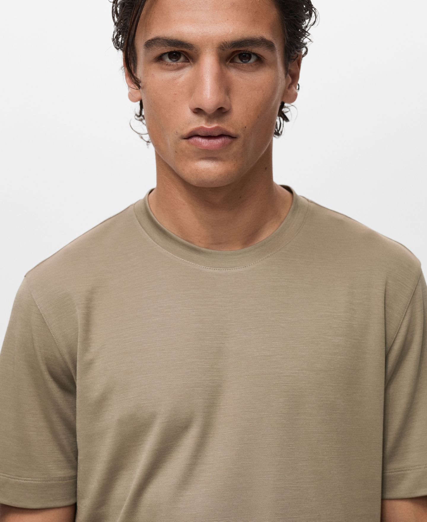 Мужская футболка Mango Short-Sleeved Lyocell, цвет: Норковый серый — фото 4