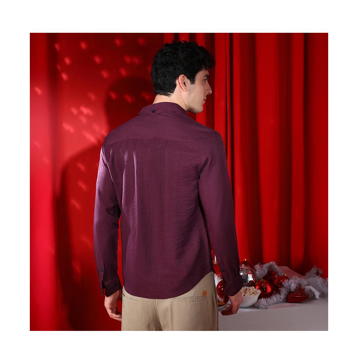 Campus Sutra Men's Plum Purple Breezy Wrinked Relaxed Shirt