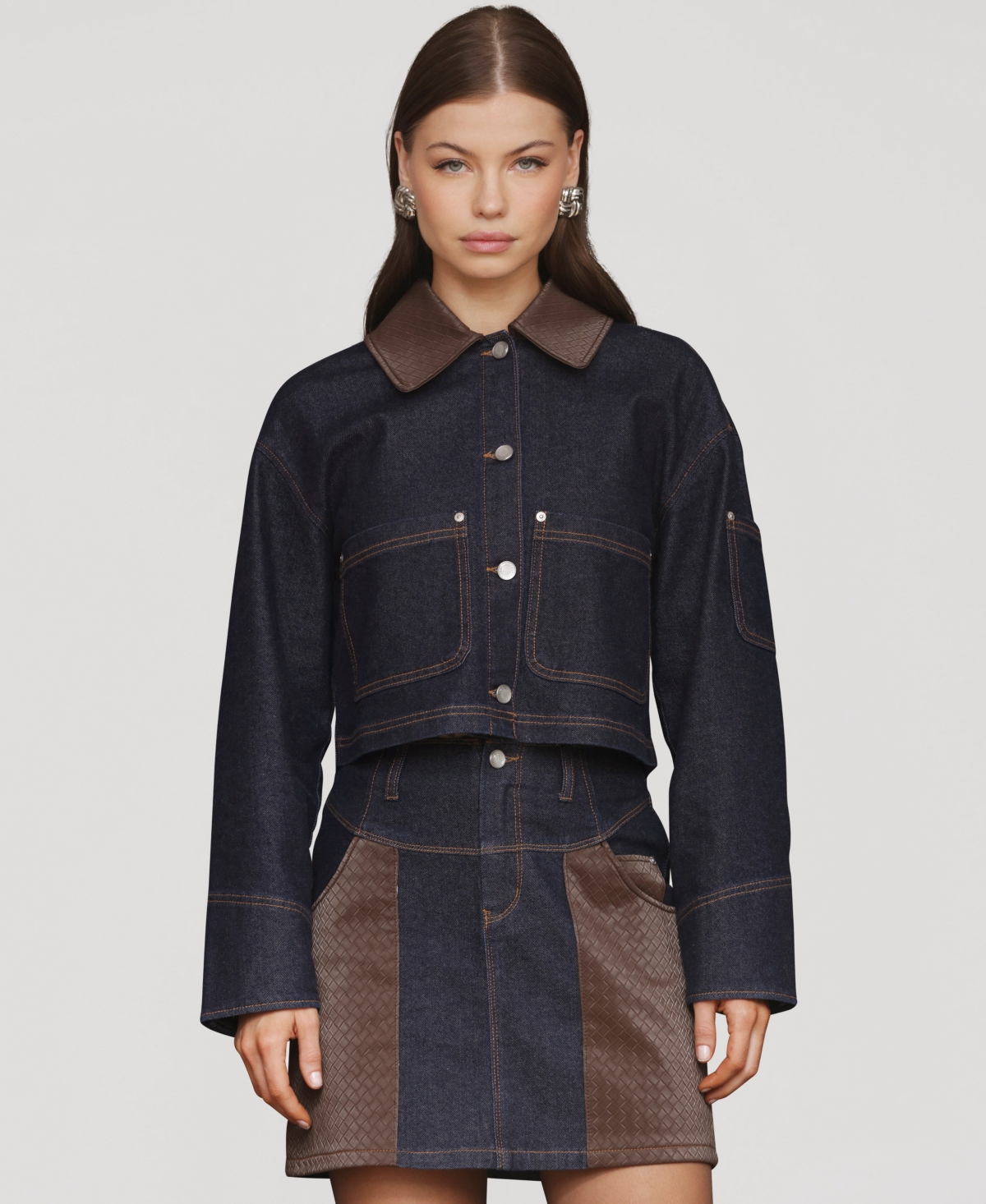 Women's Faux-Collar Crop Trucker Jacket - Rinse/Chocolate