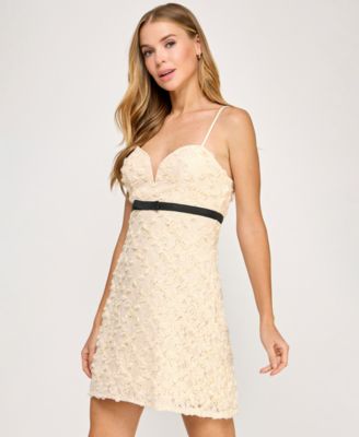 Juniors' 3D Flower Lace A-Line Dress