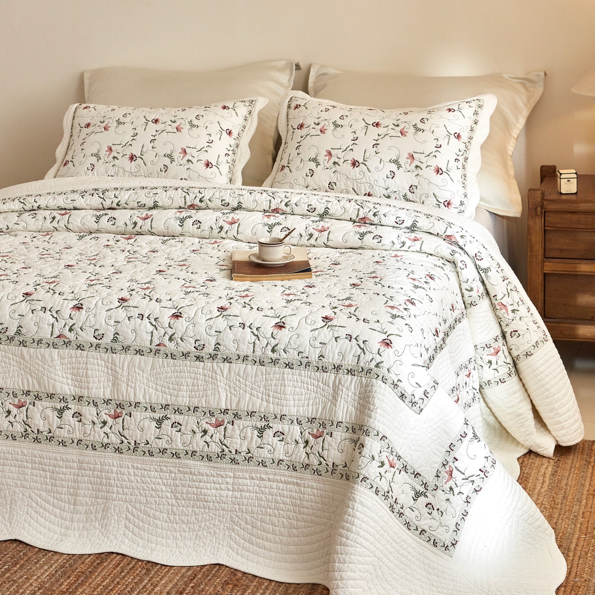 MarCielo 3Pcs 100% Cotton Embroidery Delicate Floral Quilt Bedspread Set Queen