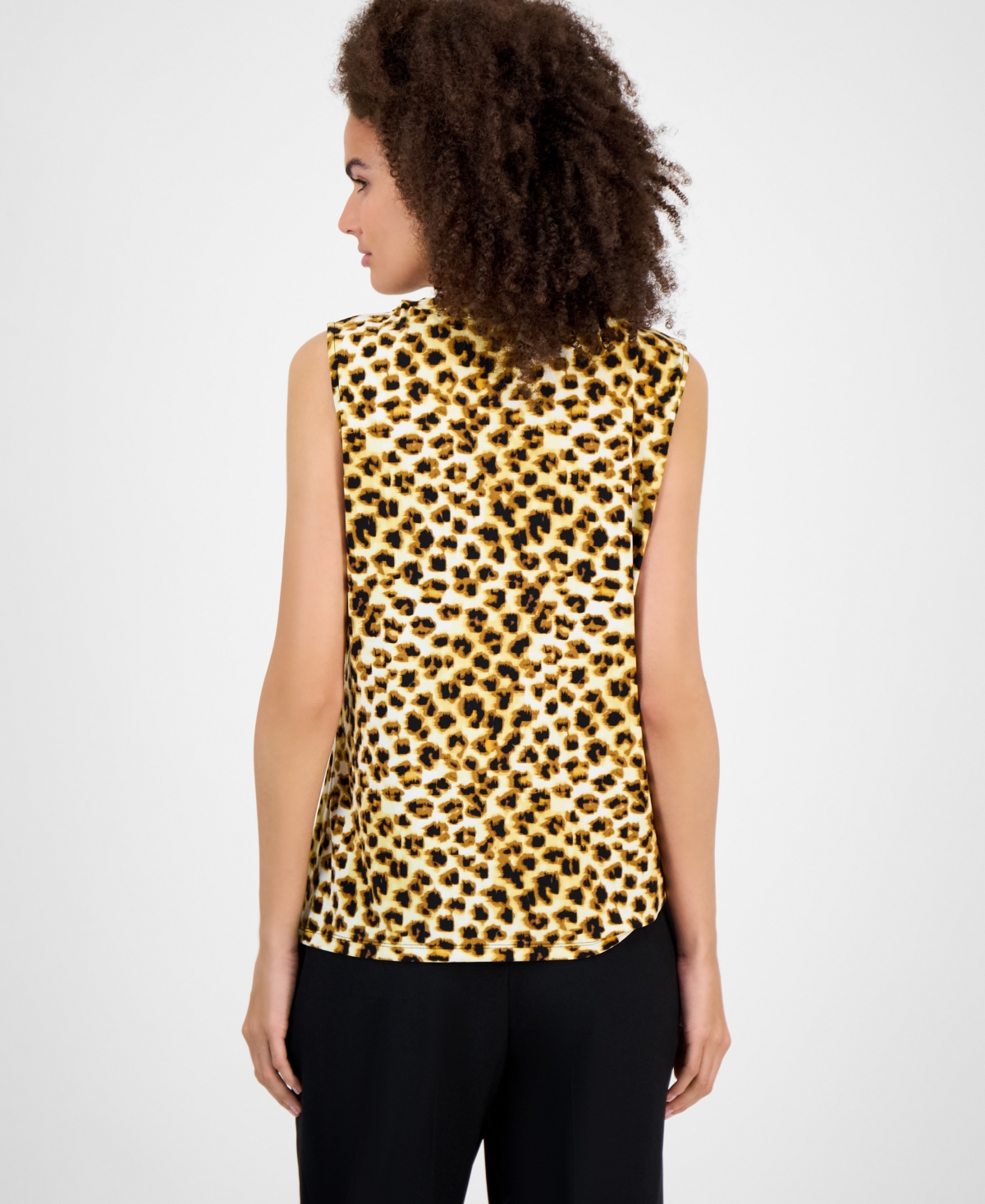 Kasper Pleated Sleeveless Top In Brown