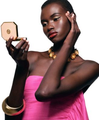 Nude Couture Highlighter