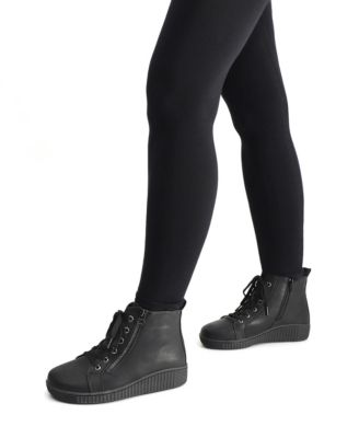 Women's Hollyann Slip Resistant Ankle Boots