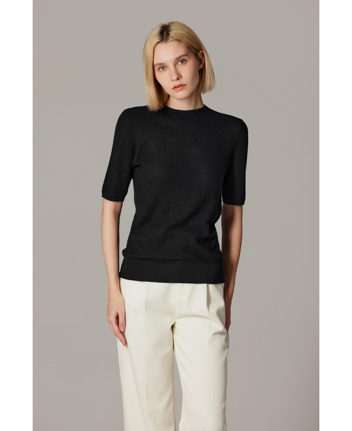 Женский свитер JENNIE LIU Funnel Neck Short Sleeve Sweater 75% Merino Wool 25% Silk Ultra Soft Fine-gauge Knit Top Machine Washable, цвет: Чёрный — фото 3