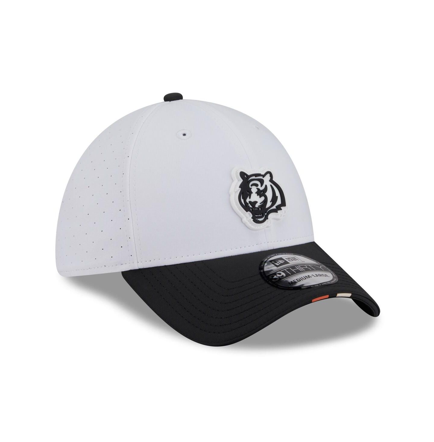 Мужская кепка New Era White/Black Cincinnati Bengals 2025 NFL Training Camp 39THIRTY Flex Hat — фото 3