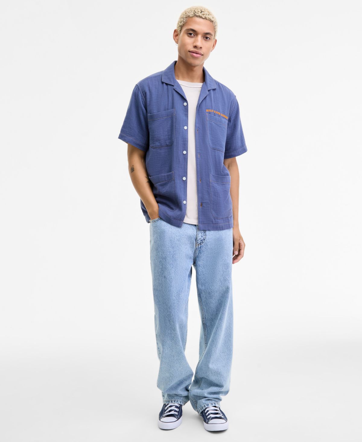 Мужская рубашка Camp Joss Regular-Fit с вышивкой на пуговицах, футболка Regular-Fit наизнанку и мешковатые джинсы Mousse, эксклюзивные модели Macy's