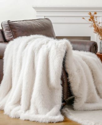 Lifestyle Faux Fur Throw, 50" x 60"