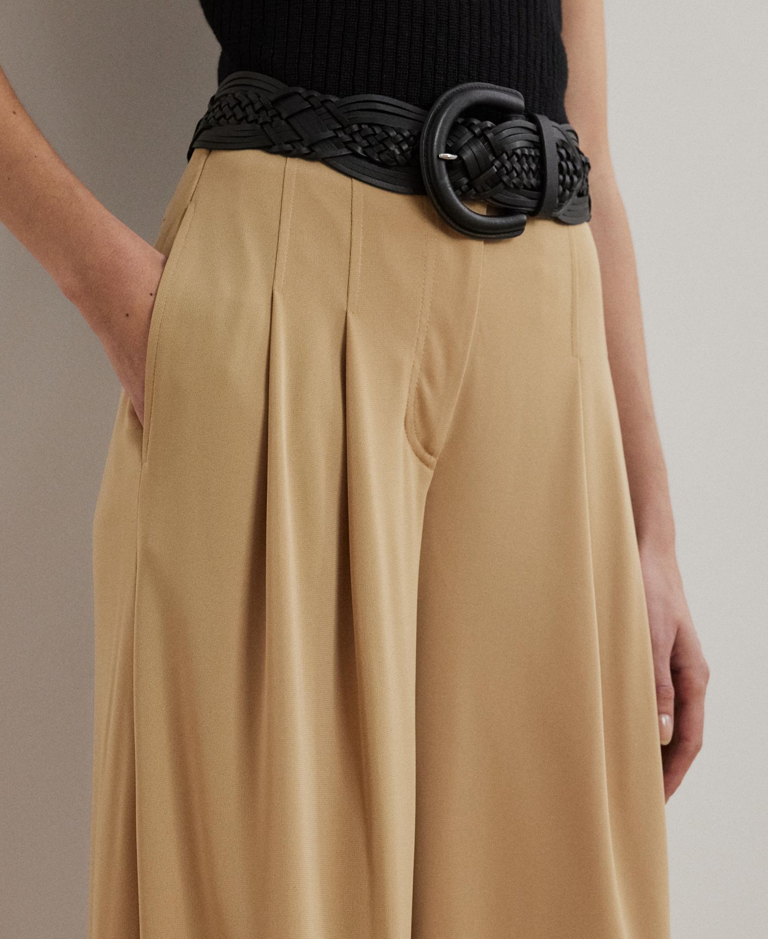 Women's Pleated Stretch Jersey Wide-Leg Pants