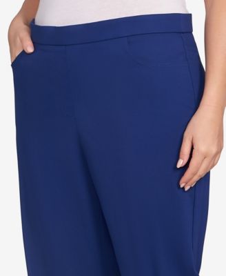 Plus Size Classic Allure Fitted Stretch Short Length Pants