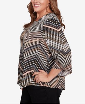 Plus Size Classic Chevron Stripe Crew Neck Top