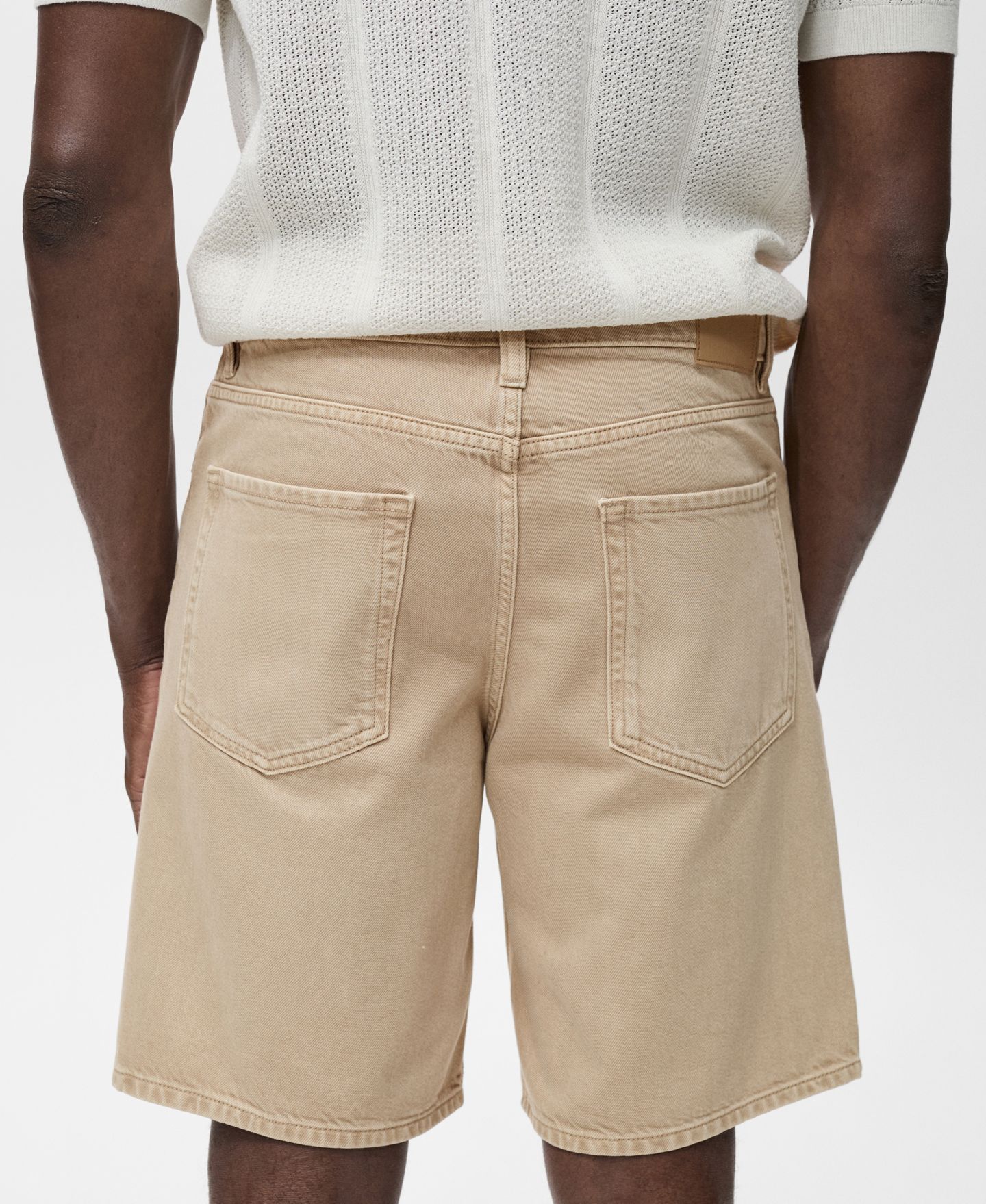 Мужские шорты Mango Regular-Fit 9" Denim Shorts, цвет: Серый — фото 4