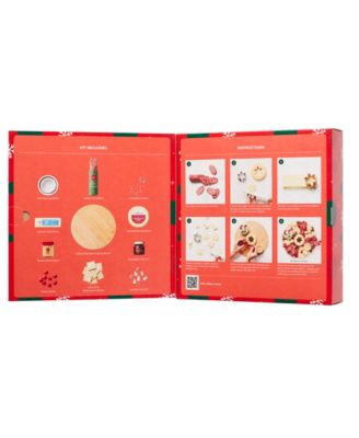Holiday Wreath Charcuterie Kit, 13 Piece