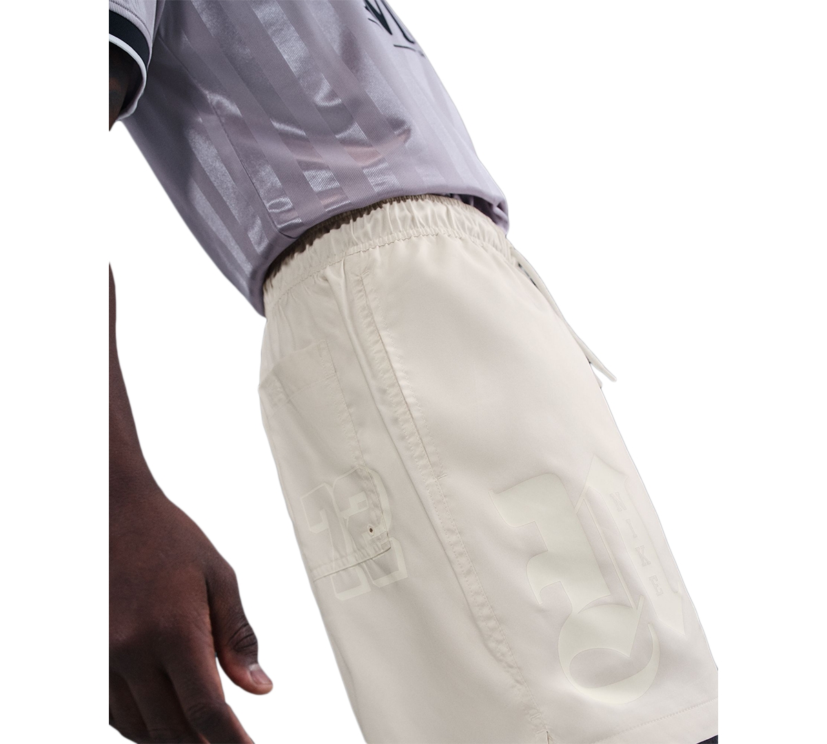 Nike Men's Club Flow Standard-fit 6" Shorts In Blue