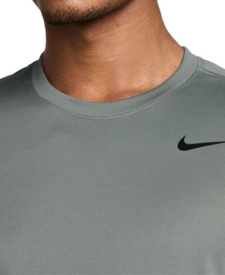 Men's Relaxed-Fit Long-Sleeve Fitness T-Shirt