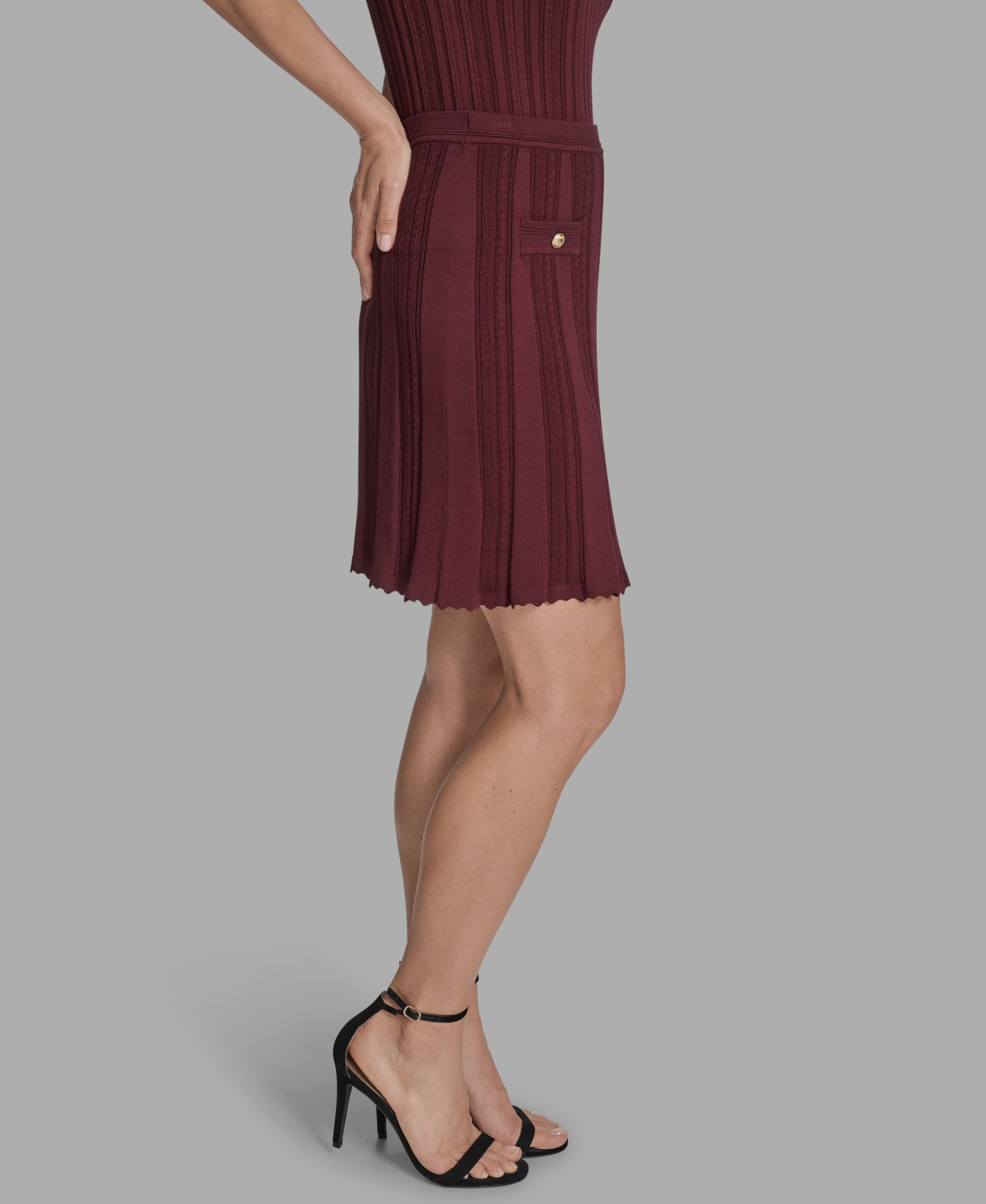Bcbg Women's Textured-knit Mini Skirt In Burgundy