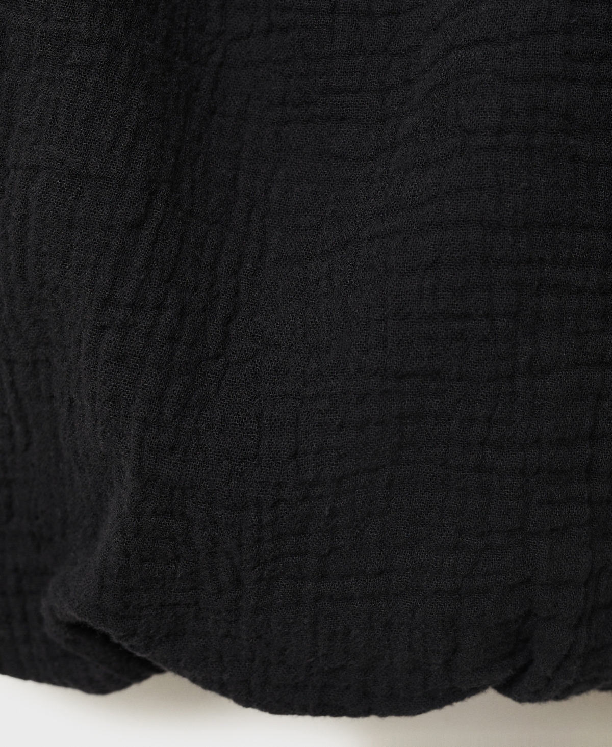 Mango Puffed Off The Shoulder Crop Top In Black
