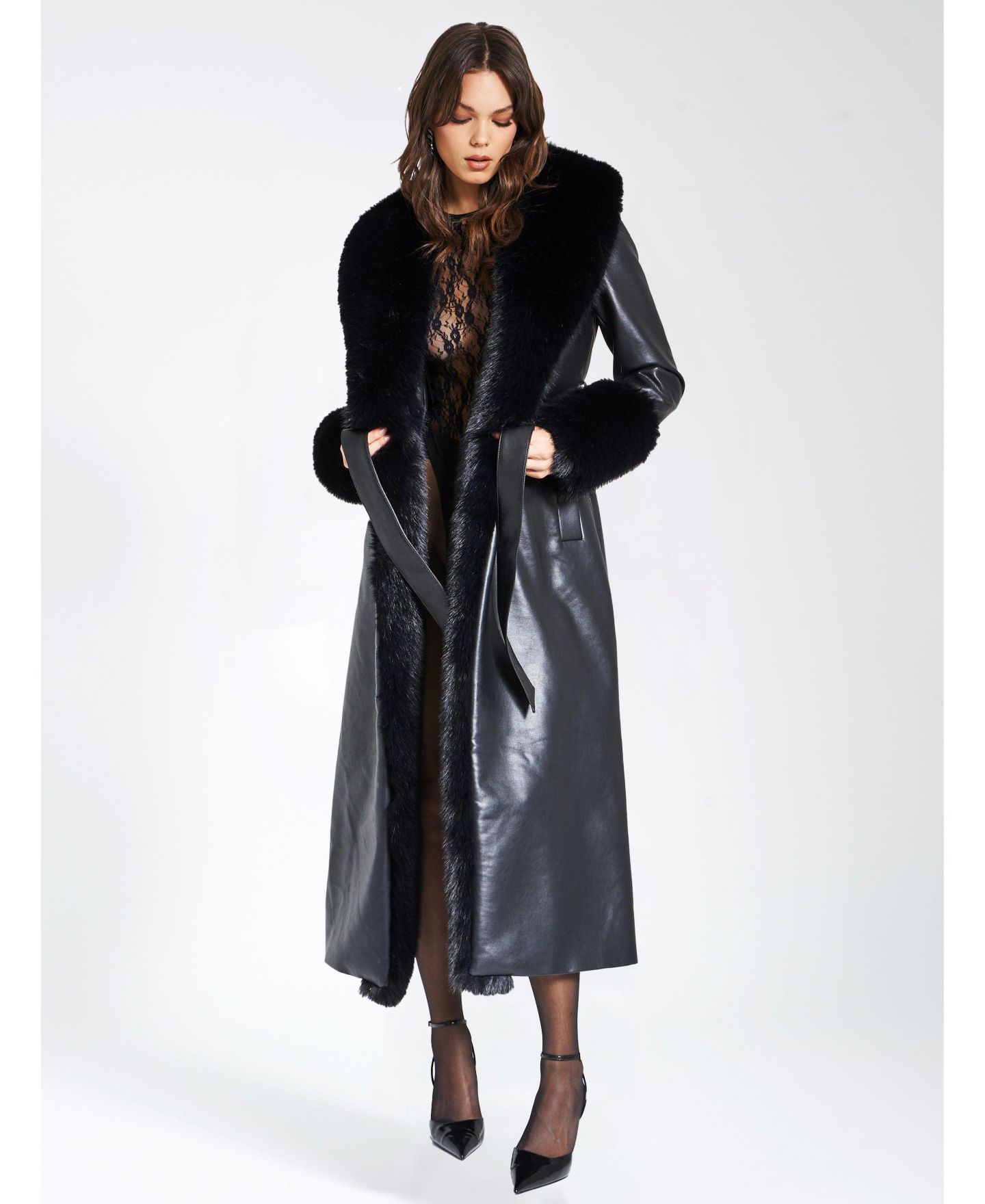 Женское пальто Miss Circle Women Zaida Black Faux Fur Trim Black Faux Leather, цвет: Чёрный — фото 10