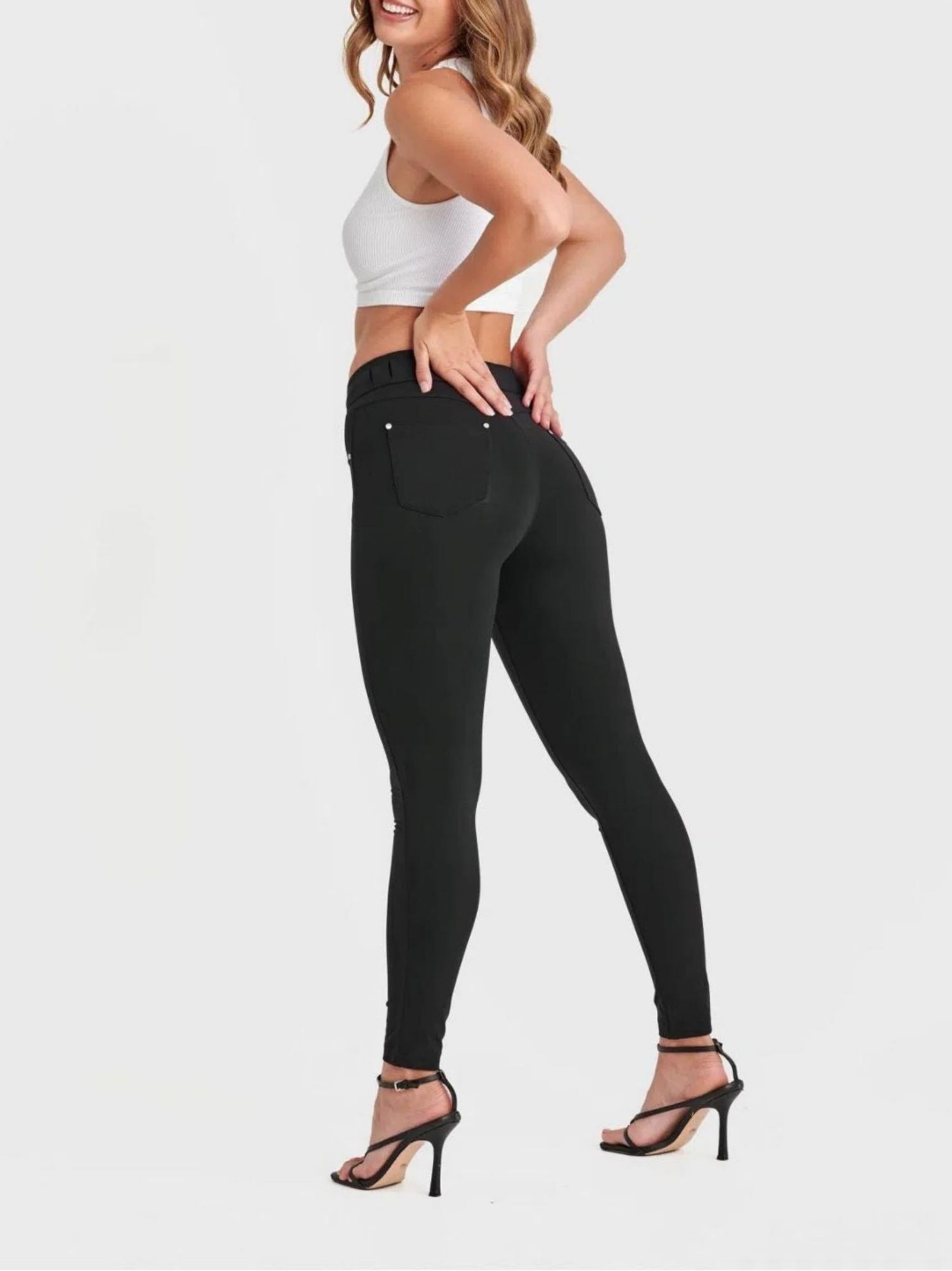 Women's High-Rise Shaping Skinny Pants