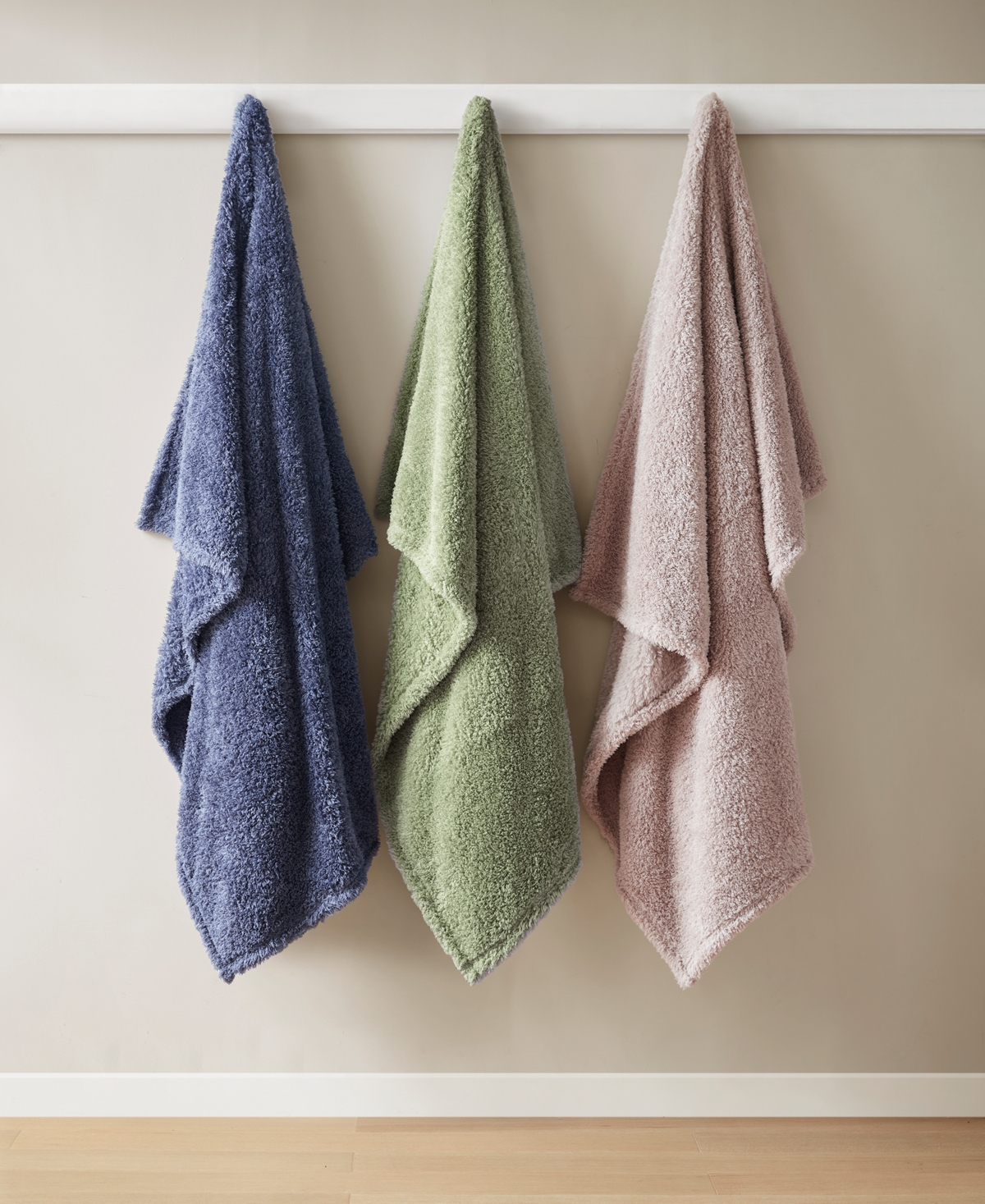 Premier Comfort Cozy Fluffy Throw Blanket, 50" X 60" In Green