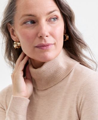 Women's Long-Sleeve Turtleneck Sweater