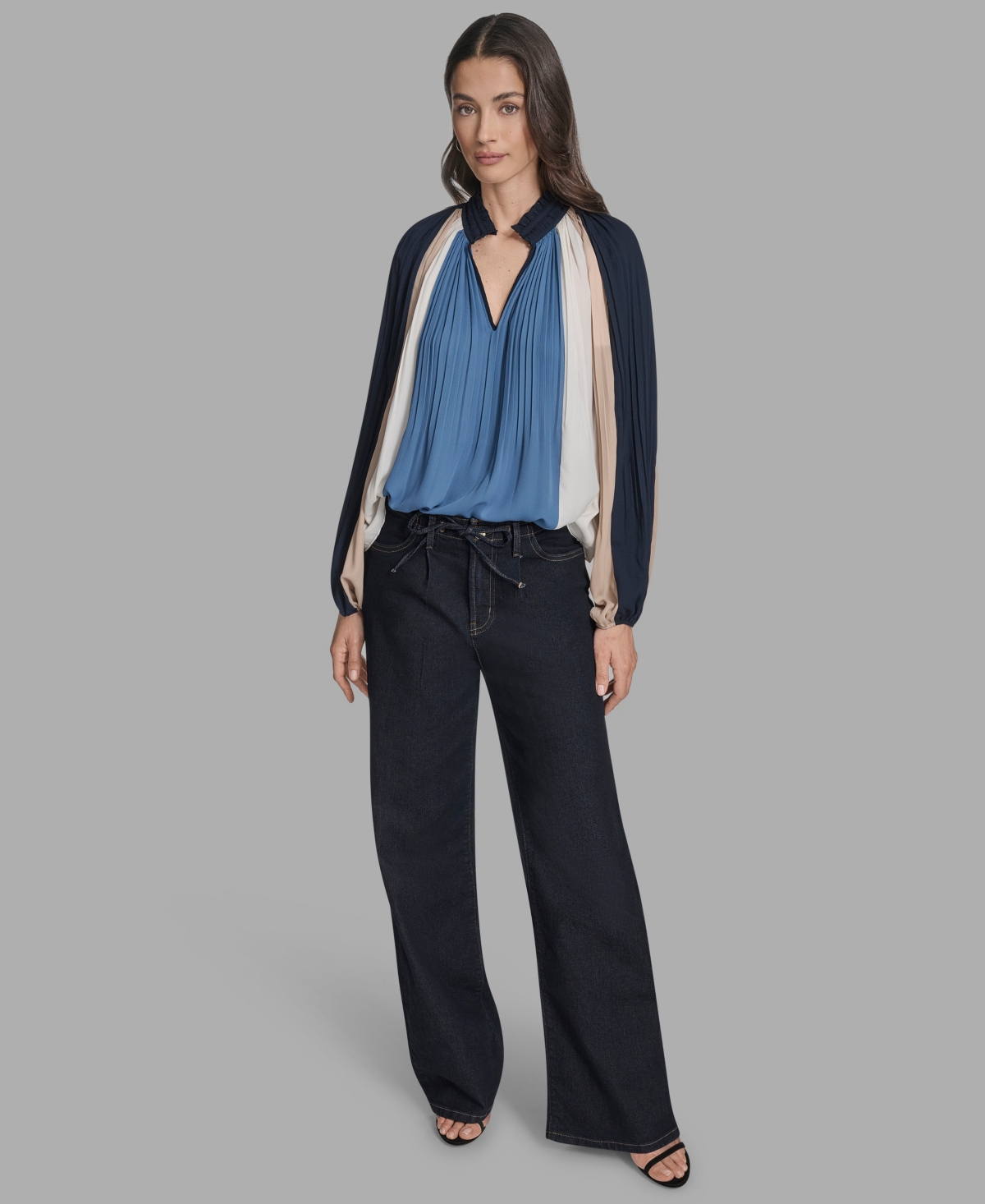 Bcbg Women's Long Sleeve Pleated Top In Blue