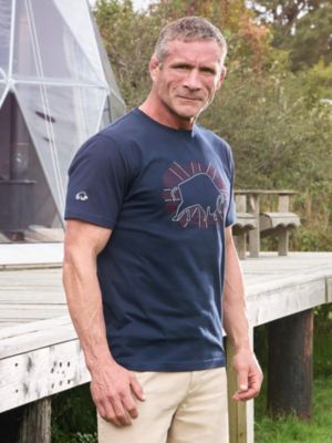 Big  Outburst Union Jack Bull T-Shirt