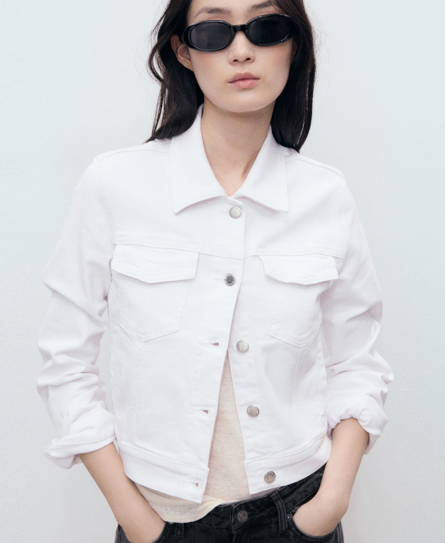Женская куртка MANGO Pockets Denim Jacket, цвет: Белый — фото 5