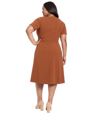 Plus Size Fit and Flare Short Sleeve Dress