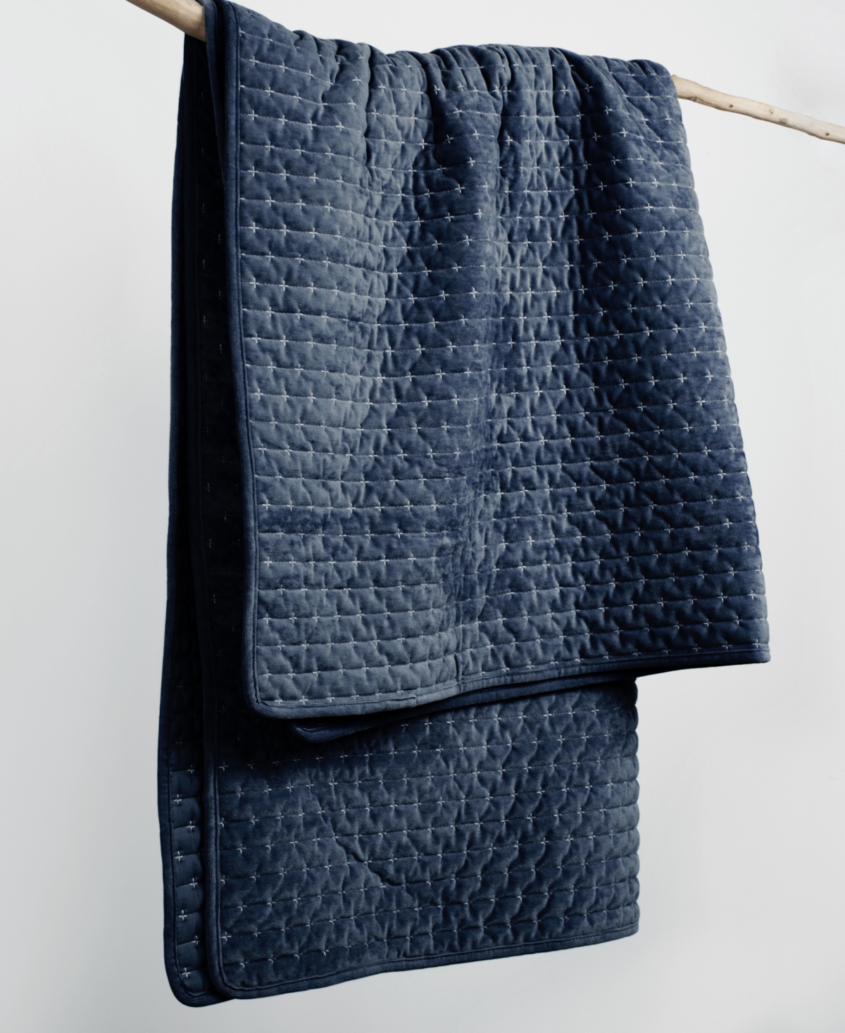 Levtex Velvet Stitch Reversible Quilted Throw, 50" X 60" In Blue