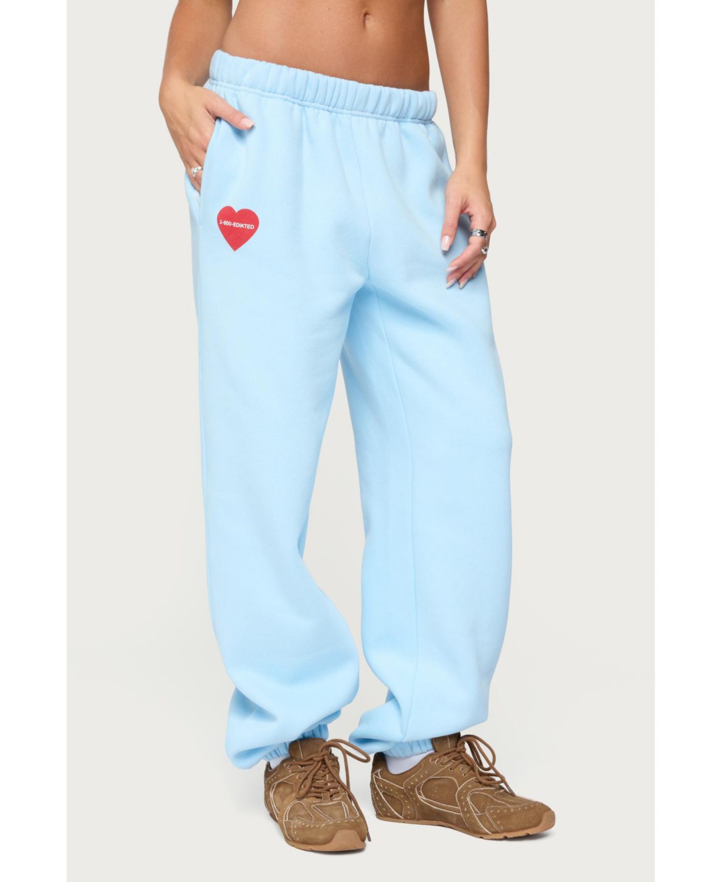 Женские брюки Edikted Call Me Sweatpants, цвет: Светлый синий — фото 4
