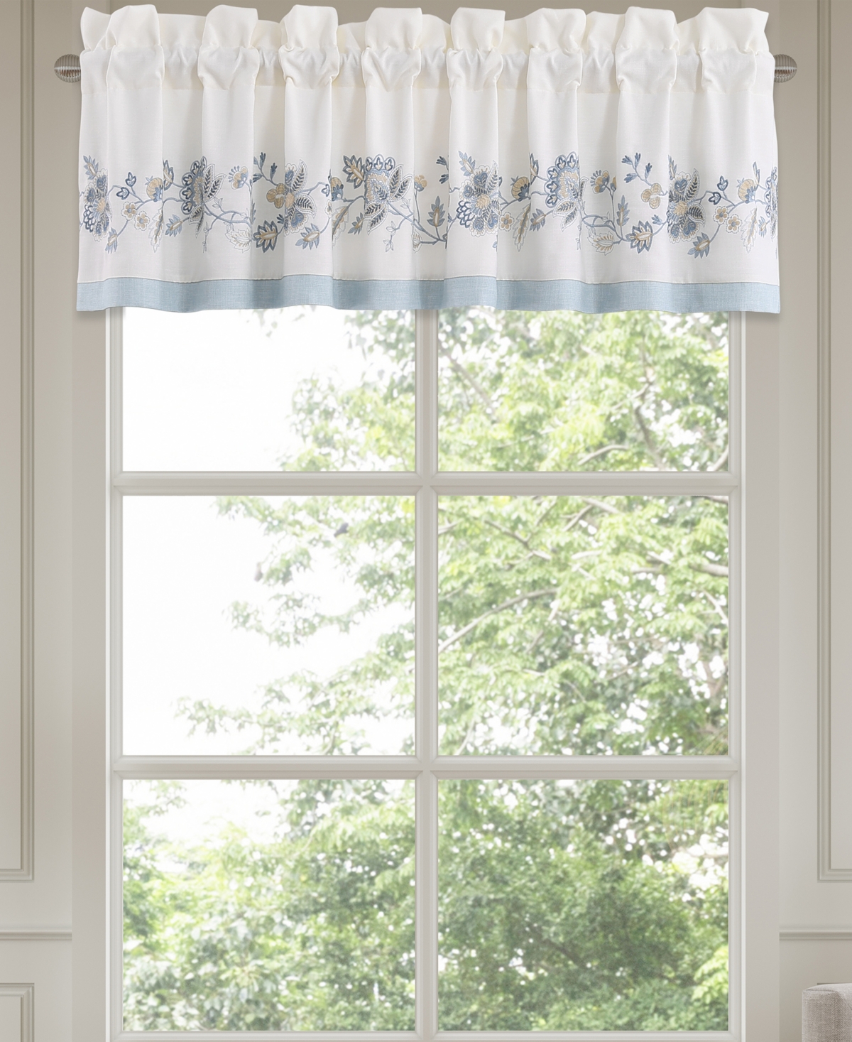J Queen New York Garden Bloom Window Straight Valance, 21" X 88" In Blue