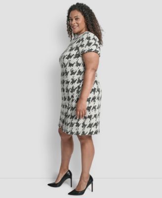 Plus Size Jewel Neck Rivets Sheath Short Dress