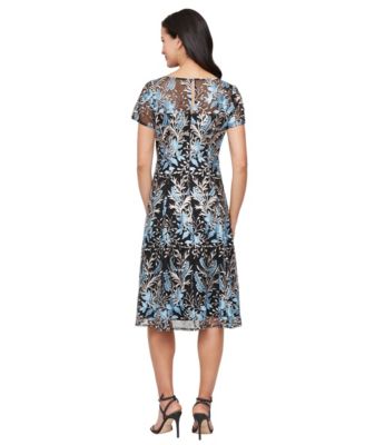 Women's Short Sleeves Embroidered Midi Dress