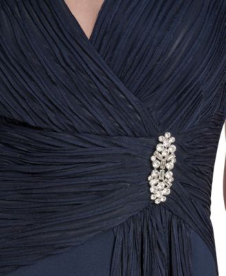 Women's Sleeveless V-Neck Gown