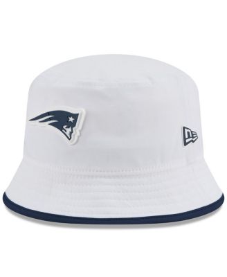 New Era - Men's White New England Patriots 2025 NFL Training Camp Stretch Bucket Hat