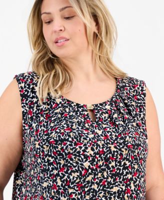 Plus Size Printed Pleat-Neck Sleeveless Top