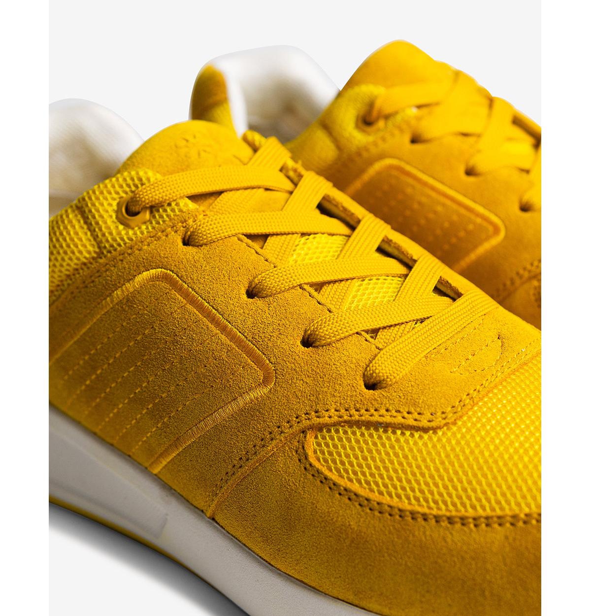 Freshy Women's Brites Plus Sneaker