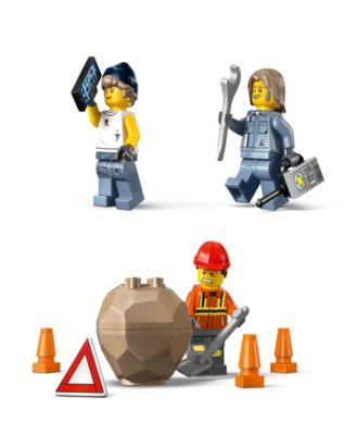 City Heavy-Duty Recovery Tow Truck with Crane 60467 Toy Building Set, 793 Pieces