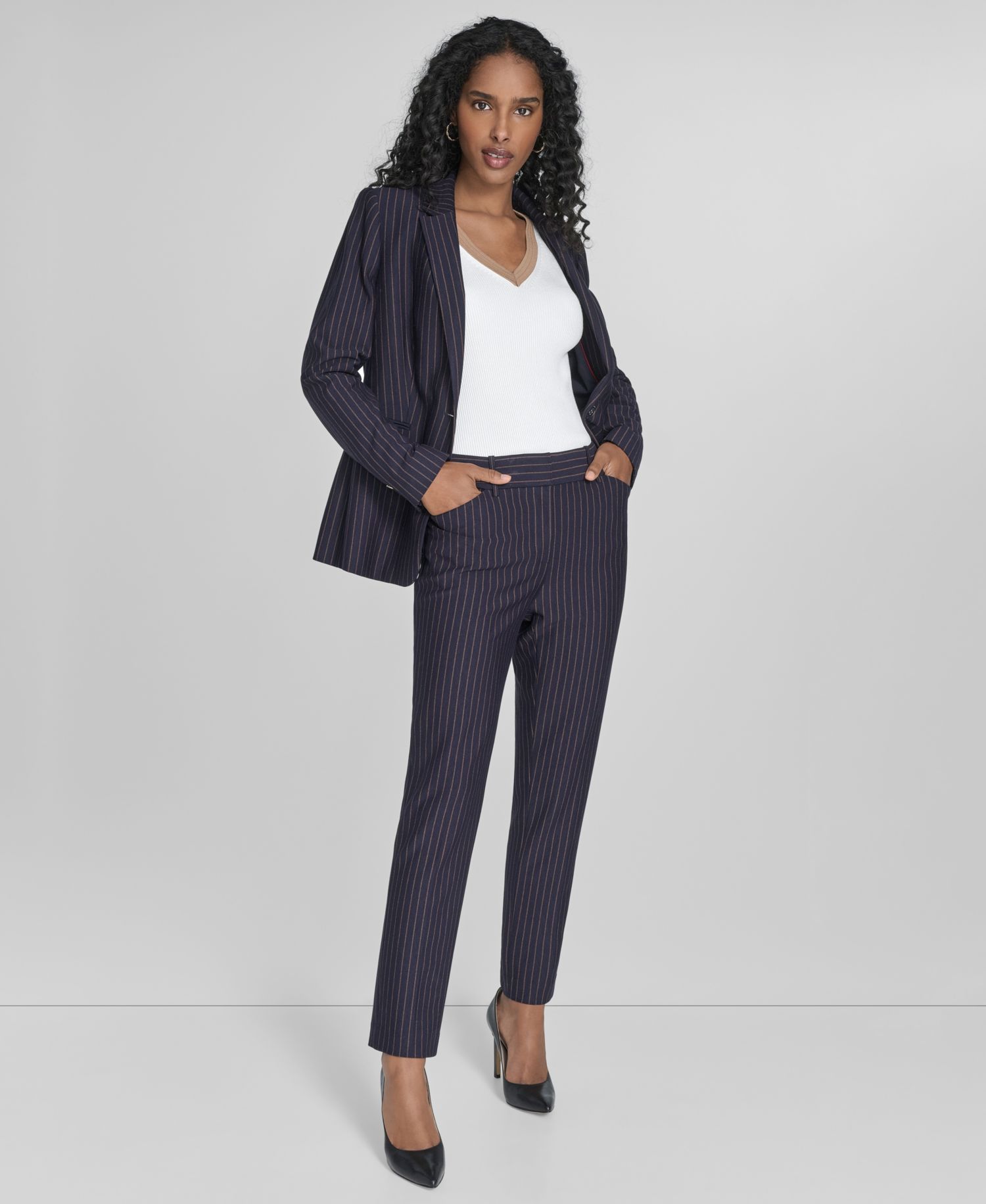 Women's Pinstripe Slim-Fit Single-Button Blazer