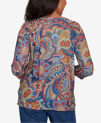 Petite Stitched Floral Crewneck Top