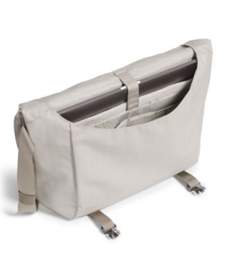 Men's Base Camp Voyager Messenger Bag
