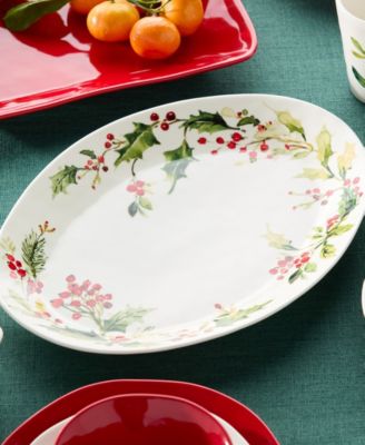 Holly Vines Oval Platter
