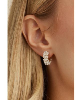 Millie Mini Pearl Hoops