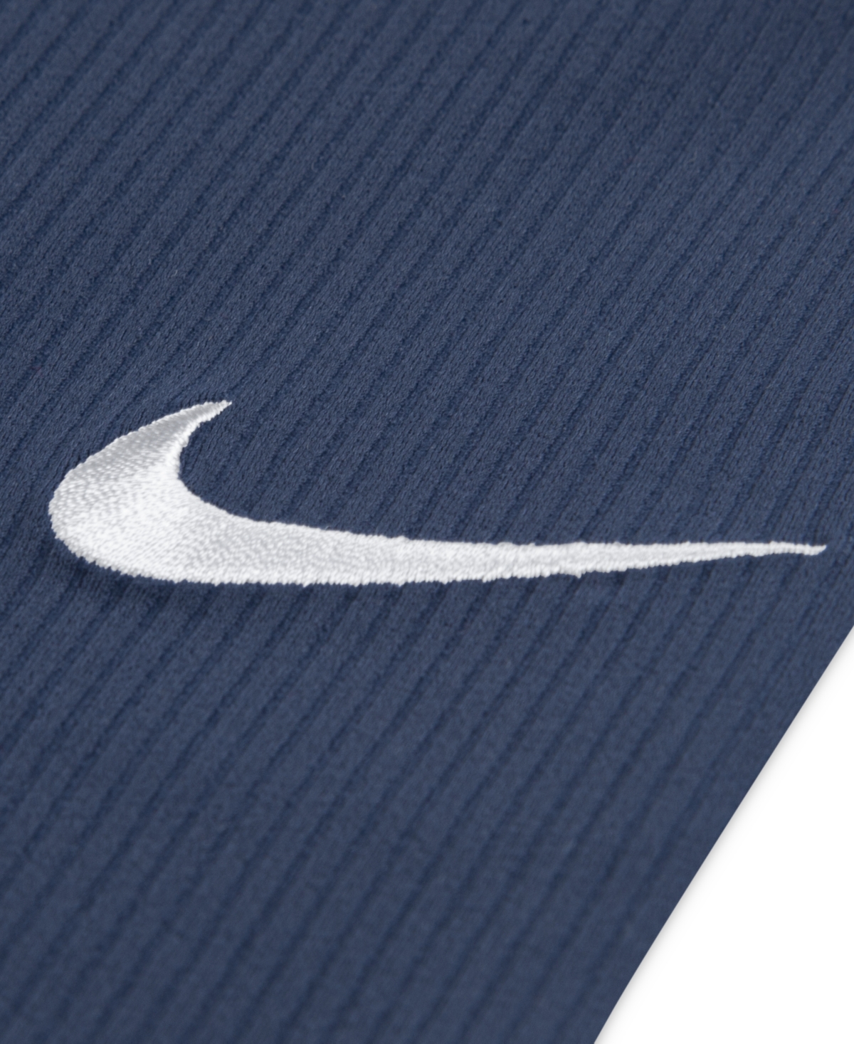 Nike Baby Girls Swoosh On Pointe 2-piece T-shirt And Leggings Set In White