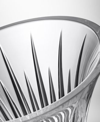 Lismore Diamond Vase 14"