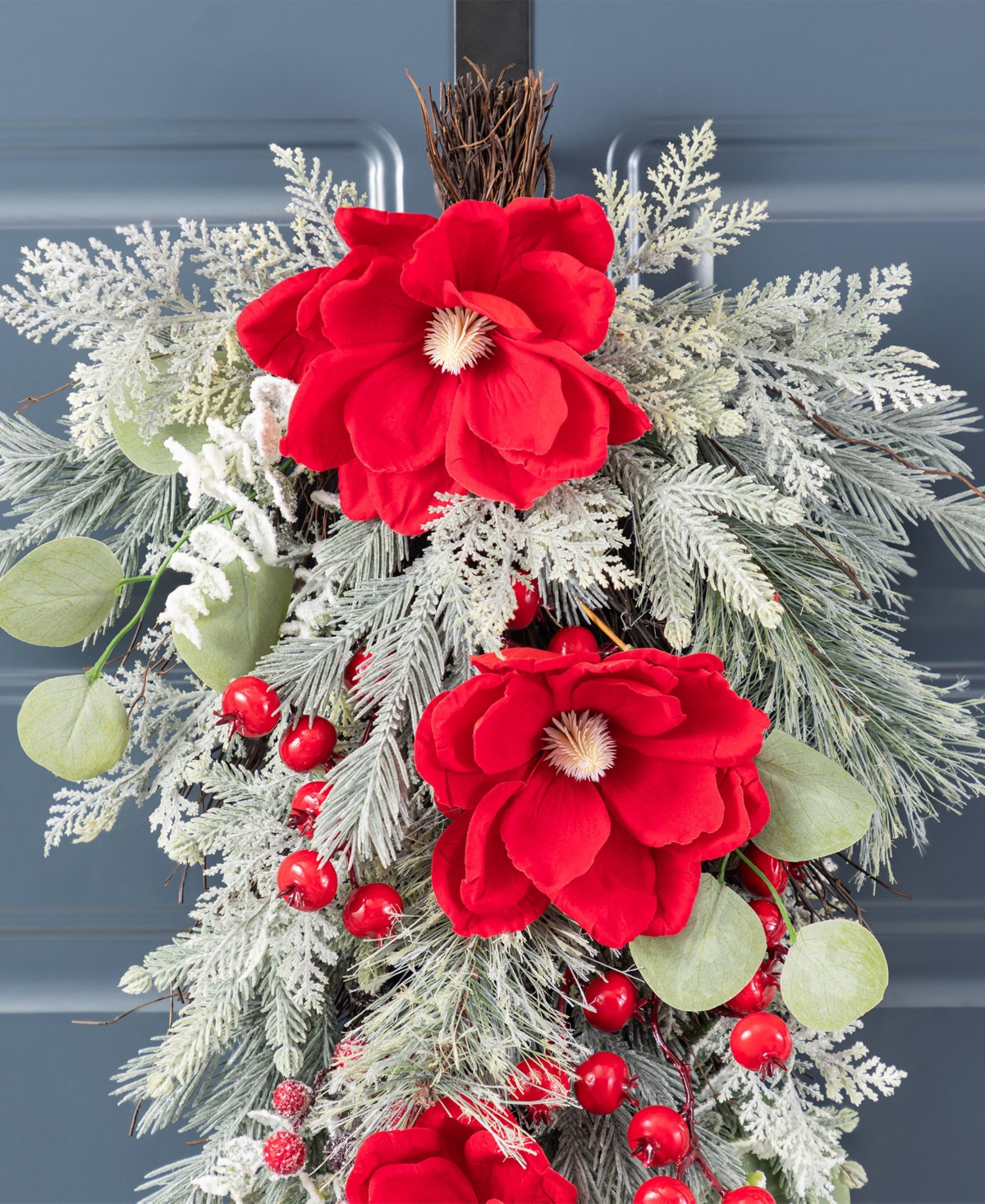 Glitzhome 28" Christmas Mangnolia Berry Teardrop