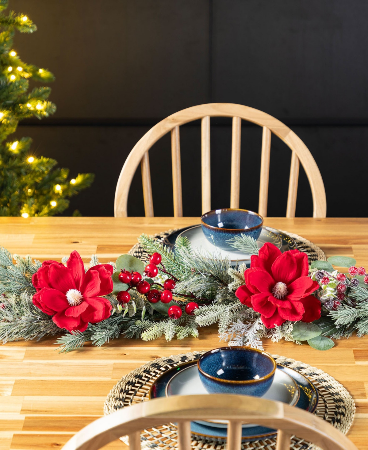 Glitzhome 6" Christmas Magnolia Berry Garland